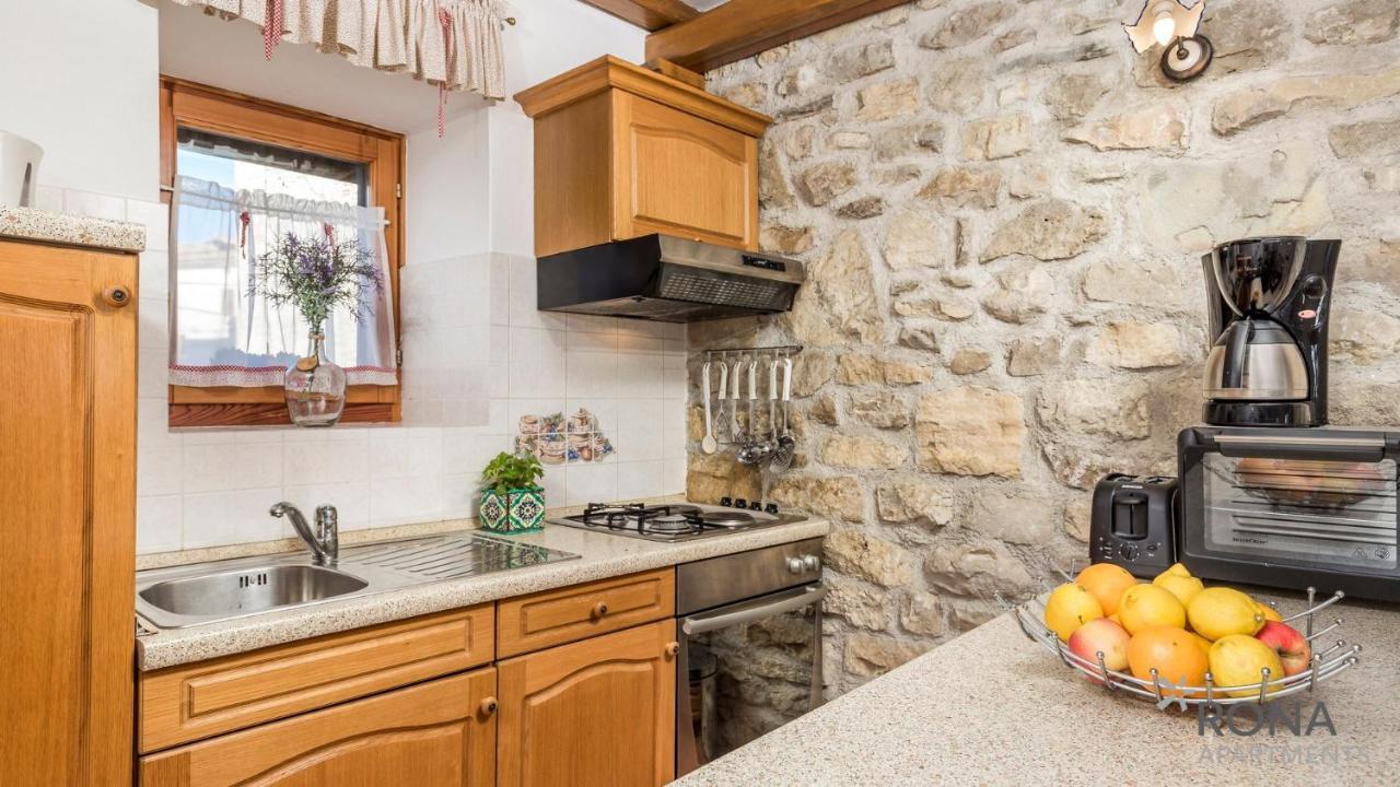 Rona Stone House Apartments Janja Boljun 외부 사진