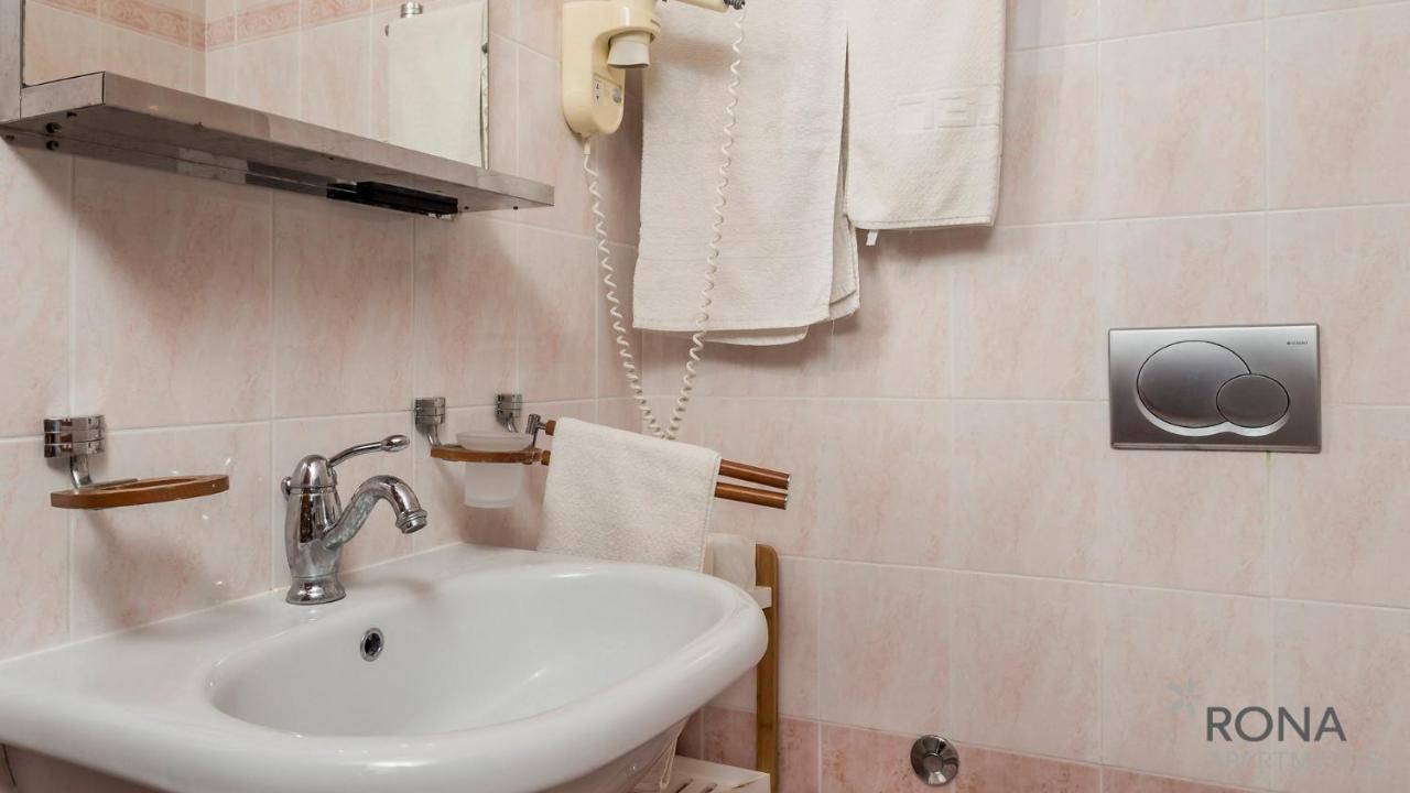 Rona Stone House Apartments Janja Boljun 외부 사진